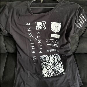 Twenty One Pilots tee